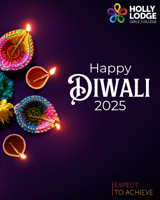Wishing everyone a bright and prosperous Diwali 💛🎇
#HollyLodgeLife #ExpectToAchieve