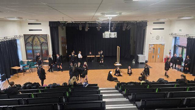 Students involved in the Deputy Drama Directors’ Project are eagerly rehearsing in their final week; before the showcase, next Wednesday! Tickets are on sale via Arbor until Friday!
#HollyLodgeLife #ExpectToAchieve