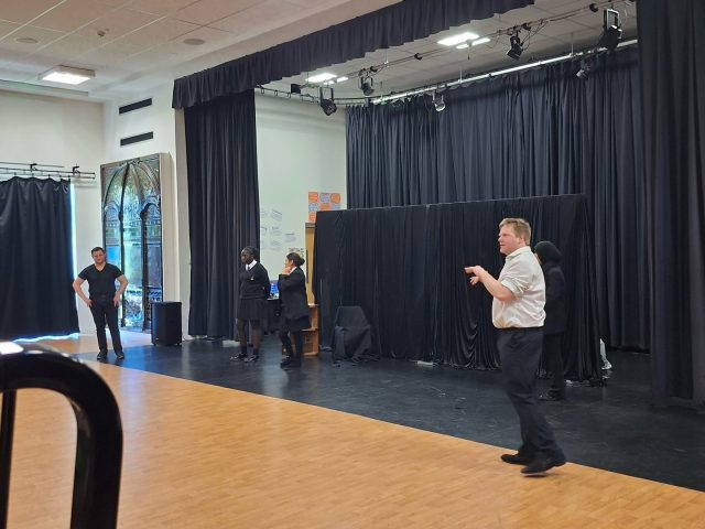 Year 11 were ‘the best audience ever’ while enjoying the excellent and entertaining production of ‘Jekyll and Hyde’. They also got involved in memorising key quotations including the iconic ‘Man is not truly one, but truly two.’ Ch 10. A few brave students even performed on stage. Bravo!
#HollyLodgeLife #ExpectToAchieve