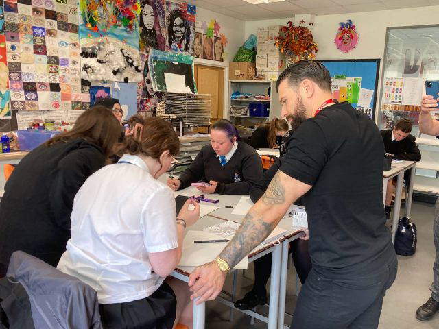 Year 10 GCSE and Year 12 BTEC Level 3 Art students worked with celebrity tattoo artist @jayhuttontat2 @jayhuttontattooacademy to produce a symbolic design. The workshop topped off a fantastic inspirational year of career focused workshops with @thelfcfoundation. Thank you so much for coming in!
#HollyLodgeLife #ExpectToAchieve