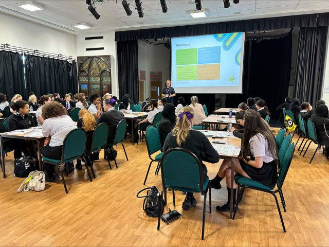 Yesterday, our newly promoted Year 11 completed a ‘Learn to Earn’ workshop with Shaping Futures, giving them an insight into careers and budgeting. Thank you for coming in!
#HollyLodgeLife #ExpectToAchieve