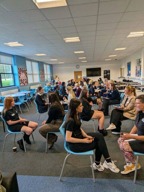 This week saw the launch of this year’s Girls’ Network programme, which aims to pair up students with a mentor to help them build confidence and find their direction as they move into further education and careers. We were so impressed with how the girls took hold of the opportunity with both hands and will really benefit from it throughout the year! 
#HollyLodgeLife #ExpectToAchieve